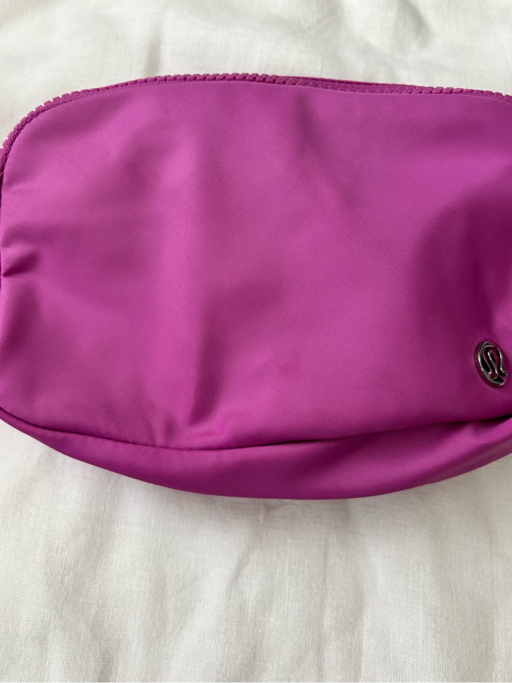 Lululemon Everywhere Belt Bag 1L Pink Crossbody Waist Bag - Picture 10 of 11